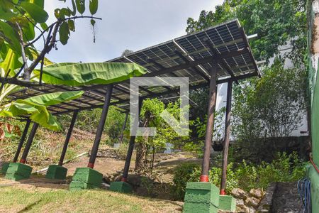 Casa à venda com 167m², 2 quartos e 1 vagaPlacas solares