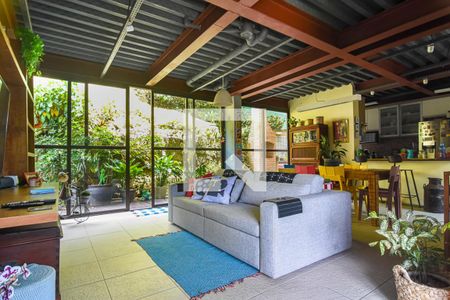 Sala de casa à venda com 2 quartos, 167m² em São Francisco, Niterói
