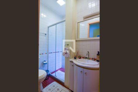 Casa à venda com 167m², 2 quartos e 1 vagaBanheiro do Quarto 2