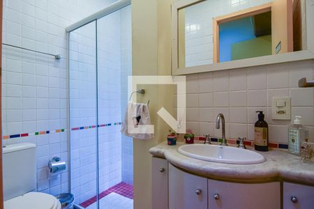 Casa à venda com 167m², 2 quartos e 1 vagaBanheiro do Quarto 2