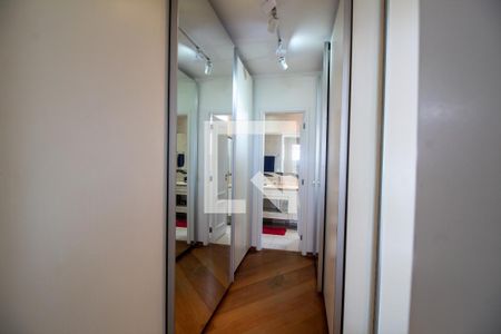 Apartamento à venda com 231m², 4 quartos e 5 vagasCloset da suíte 2