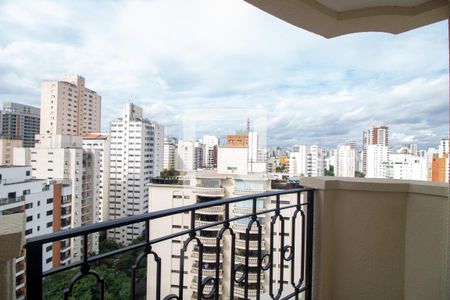 Apartamento à venda com 231m², 4 quartos e 5 vagasSuíte 2 - Varanda