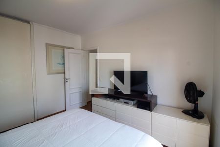 Apartamento à venda com 231m², 4 quartos e 5 vagasSuíte 2