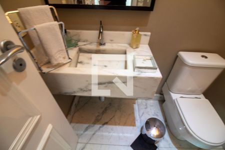 Apartamento à venda com 231m², 4 quartos e 5 vagasLavabo