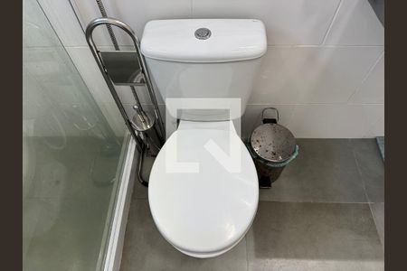 Casa de condomínio à venda com 280m², 4 quartos e 1 vagaSuíte 1 - Banheiro