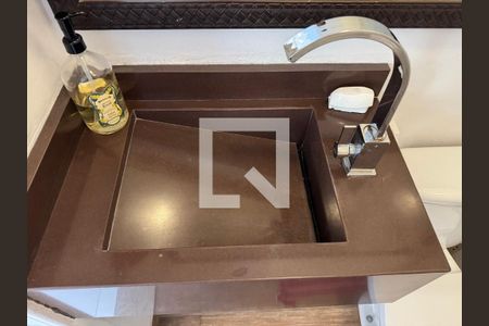 Casa de condomínio à venda com 280m², 4 quartos e 1 vagaLavabo