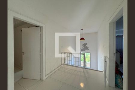 Casa de condomínio à venda com 280m², 4 quartos e 1 vagaHall Íntimo