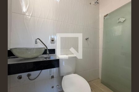 Casa de condomínio à venda com 280m², 4 quartos e 1 vagaSuíte 2 - Banheiro