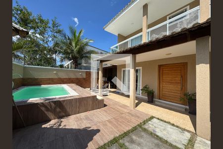Casa de condomínio à venda com 280m², 4 quartos e 1 vagaÁrea externa