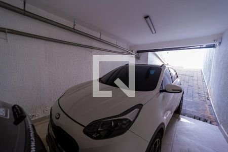 Casa à venda com 169m², 3 quartos e 3 vagas Casa à venda com 169m², 3 quartos e 3 vagasGaragem
