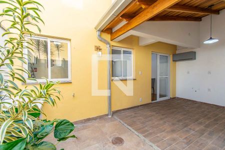 Casa de condomínio à venda com 142m², 3 quartos e 2 vagas Casa de condomínio à venda com 142m², 3 quartos e 2 vagasÁrea comum