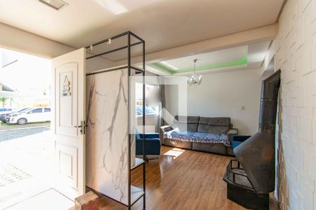 Sala de casa de condomínio à venda com 3 quartos, 142m² em Olaria, Canoas