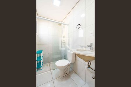 Banheiro do Quarto 1 de casa de condomínio à venda com 3 quartos, 142m² em Olaria, Canoas