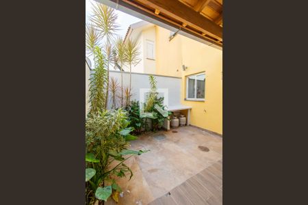 Casa de condomínio à venda com 142m², 3 quartos e 2 vagas Casa de condomínio à venda com 142m², 3 quartos e 2 vagasÁrea comum