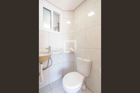 Casa de condomínio à venda com 142m², 3 quartos e 2 vagas Casa de condomínio à venda com 142m², 3 quartos e 2 vagasBanheiro de Serviço