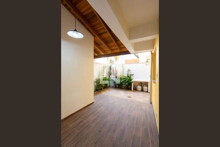 Casa de condomínio à venda com 142m², 3 quartos e 2 vagas Casa de condomínio à venda com 142m², 3 quartos e 2 vagasÁrea comum