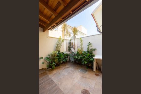 Casa de condomínio à venda com 142m², 3 quartos e 2 vagas Casa de condomínio à venda com 142m², 3 quartos e 2 vagasÁrea comum