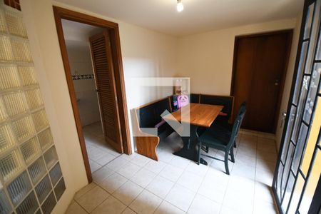 Casa de condomínio à venda com 400m², 5 quartos e 4 vagasComodo Auxiliar