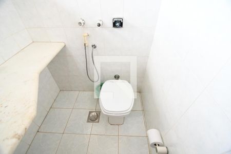 Casa de condomínio à venda com 400m², 5 quartos e 4 vagasBanheiro 3