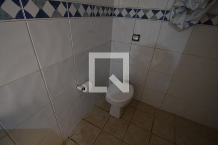 Casa de condomínio à venda com 400m², 5 quartos e 4 vagasBanheiro de Piscina