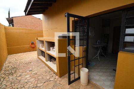 Casa de condomínio à venda com 400m², 5 quartos e 4 vagasÁrea de Serviço