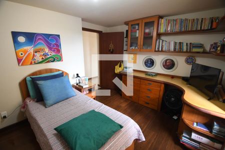 Casa de condomínio à venda com 400m², 5 quartos e 4 vagasQuarto 1