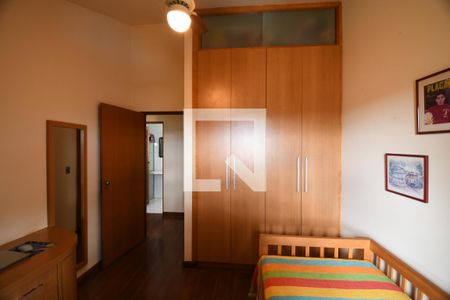 Casa de condomínio à venda com 400m², 5 quartos e 4 vagasQuarto 2