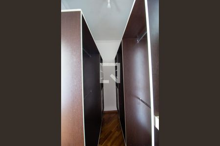 Casa para alugar com 460m², 5 quartos e 4 vagasCloset da suíte