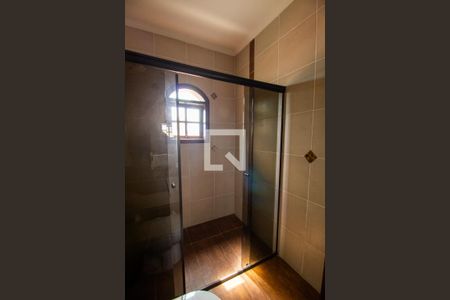 Casa para alugar com 460m², 5 quartos e 4 vagasBanheiro