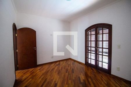 Casa para alugar com 460m², 5 quartos e 4 vagasQuarto