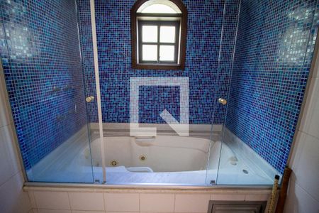 Casa para alugar com 460m², 5 quartos e 4 vagasBanheiro da Suíte 2