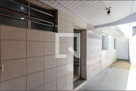 Casa à venda com 200m², 5 quartos e 2 vagas Casa à venda com 200m², 5 quartos e 2 vagasÁrea de Serviço - casa 2