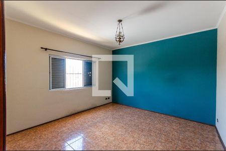 Casa à venda com 200m², 5 quartos e 2 vagas Casa à venda com 200m², 5 quartos e 2 vagasQuarto 3 - Casa 1
