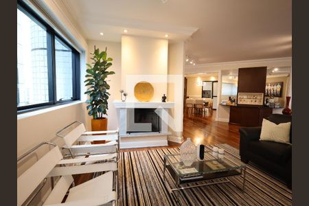 Apartamento à venda com 288m², 4 quartos e 4 vagasSala