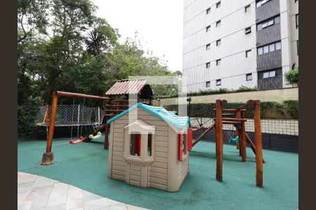 Apartamento à venda com 288m², 4 quartos e 4 vagasÁrea comum - Playground