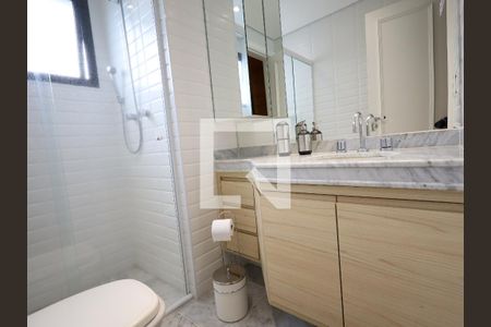 Apartamento à venda com 288m², 4 quartos e 4 vagasBanheiro da Suíte 4