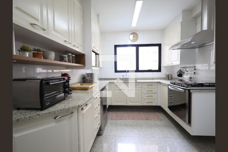 Apartamento à venda com 288m², 4 quartos e 4 vagasCozinha