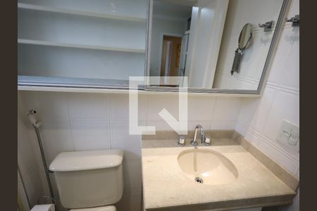 Apartamento à venda com 288m², 4 quartos e 4 vagasBanheiro da Suíte 1