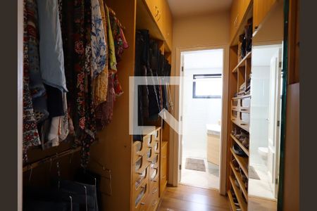 Apartamento à venda com 288m², 4 quartos e 4 vagasCloset da Suíte 4
