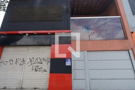 Casa à venda com 180m², 3 quartos e 1 vaga Casa à venda com 180m², 3 quartos e 1 vagaPlaquinha