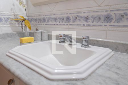 Casa à venda com 220m², 4 quartos e 4 vagas Casa à venda com 220m², 4 quartos e 4 vagasBanheiro do Quarto 2