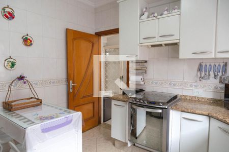 Casa à venda com 220m², 4 quartos e 4 vagas Casa à venda com 220m², 4 quartos e 4 vagasCozinha