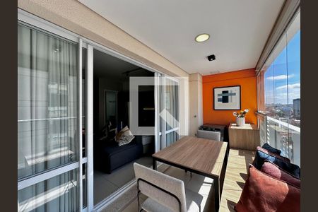 Studio para alugar com 43m², 0 quarto e 1 vaga Studio para alugar com 43m², 0 quarto e 1 vagaSacada