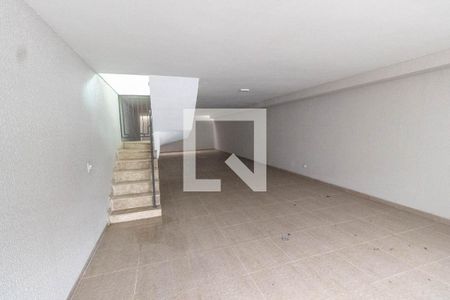 Casa à venda com 230m², 3 quartos e 6 vagas Casa à venda com 230m², 3 quartos e 6 vagasGaragem