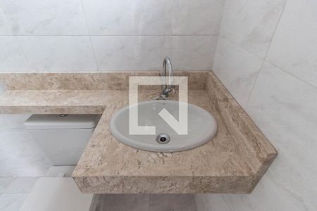 Casa à venda com 230m², 3 quartos e 6 vagas Casa à venda com 230m², 3 quartos e 6 vagasSuíte