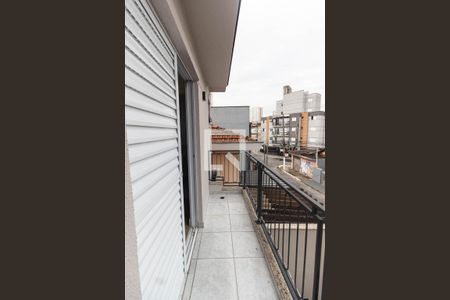 Casa à venda com 230m², 3 quartos e 6 vagas Casa à venda com 230m², 3 quartos e 6 vagasVaranda