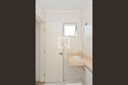 Casa à venda com 230m², 3 quartos e 6 vagas Casa à venda com 230m², 3 quartos e 6 vagasBanheiro da Suíte 1