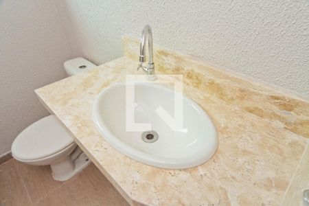 Casa à venda com 230m², 3 quartos e 6 vagas Casa à venda com 230m², 3 quartos e 6 vagasGaragem - banheiro