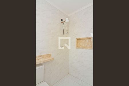 Casa à venda com 230m², 3 quartos e 6 vagas Casa à venda com 230m², 3 quartos e 6 vagasBanheiro da Suíte 1