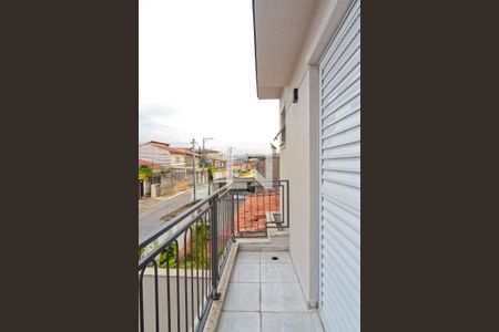 Casa à venda com 230m², 3 quartos e 6 vagas Casa à venda com 230m², 3 quartos e 6 vagasVaranda